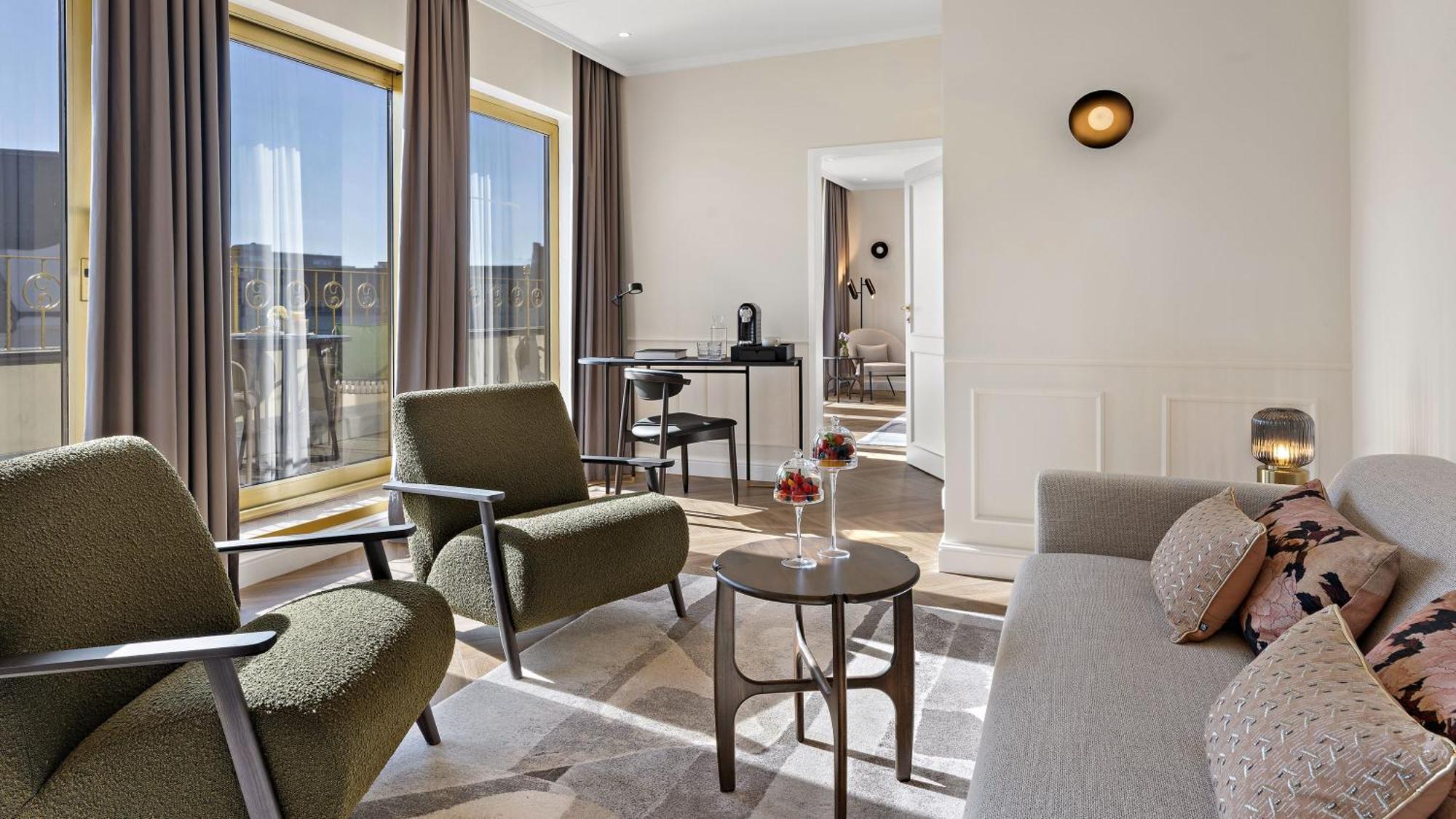 Hotel Bristol Berlin Ngoại thất bức ảnh Suite